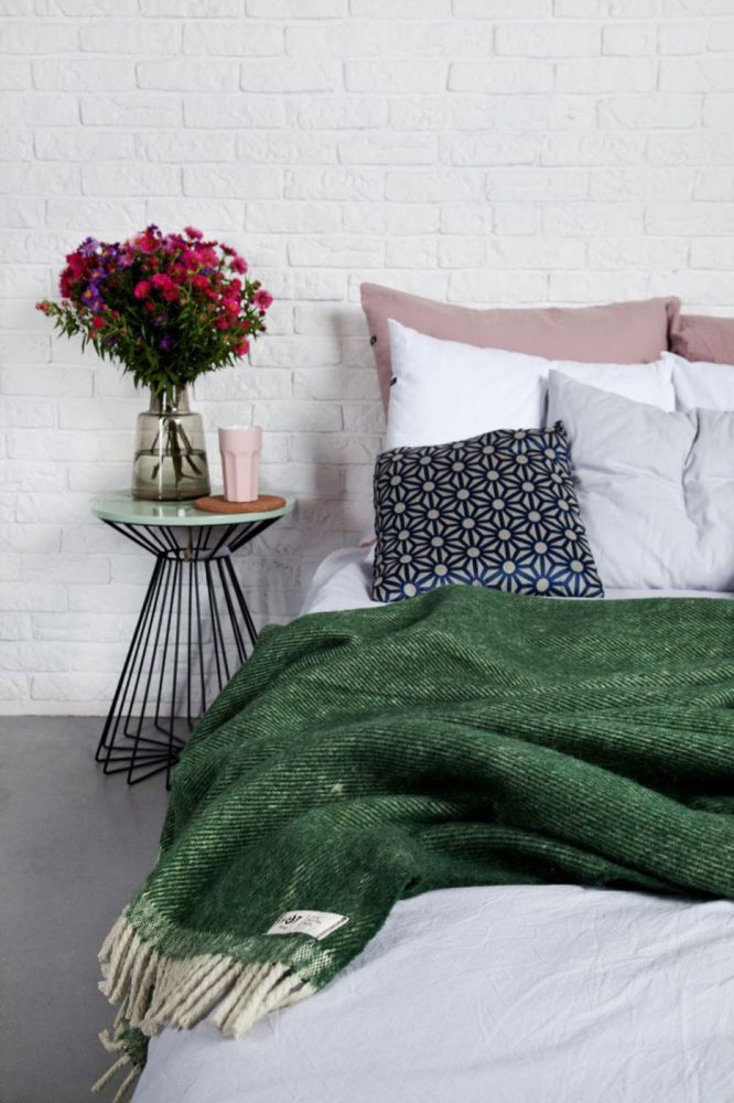 Wełniany koc Ruru / butelkowa zieleń / HOP Design