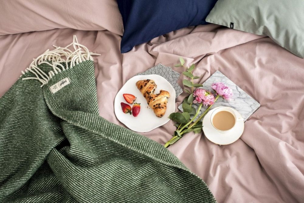 Wełniany koc Ruru / butelkowa zieleń / HOP Design