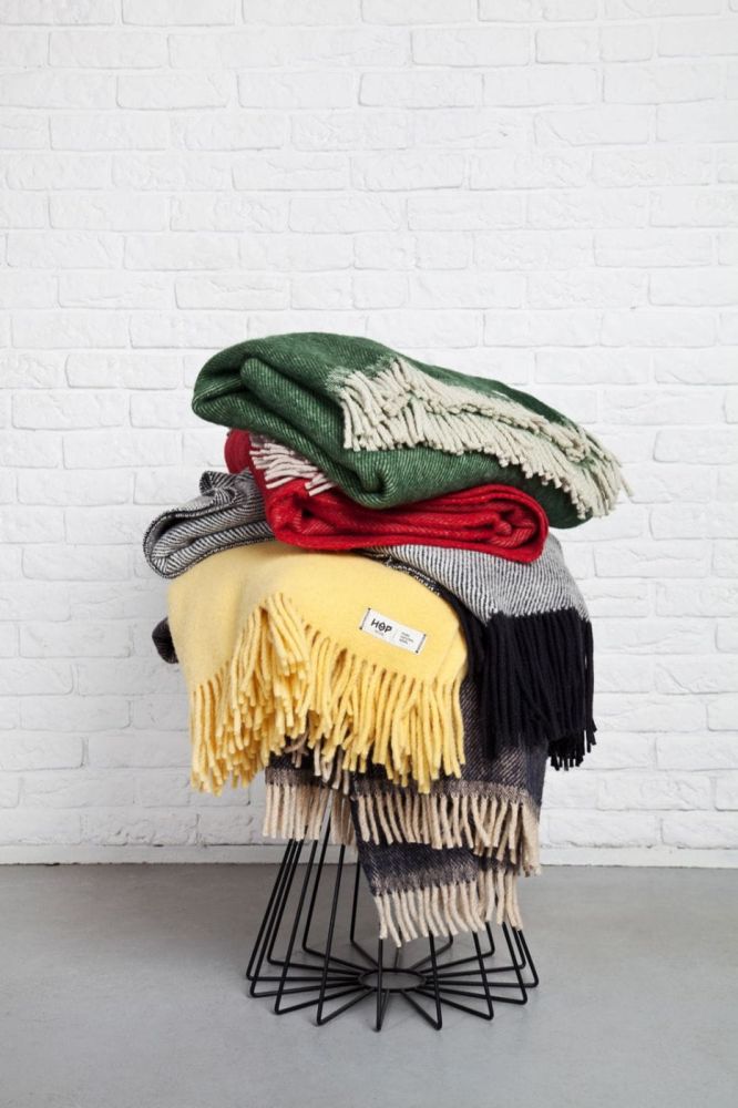 Wełniany koc Ruru / butelkowa zieleń / HOP Design