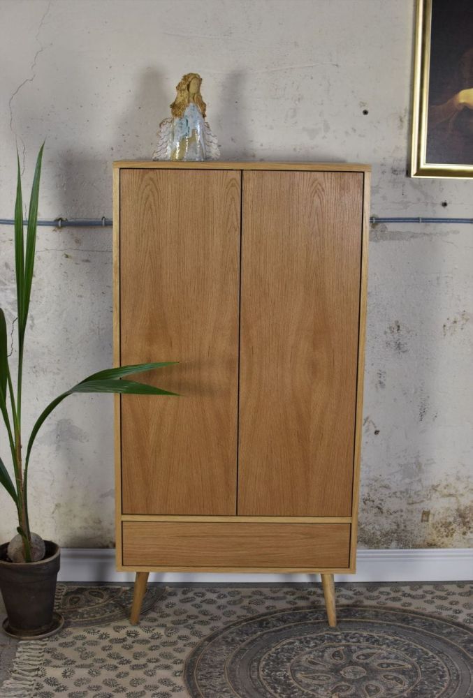 Szafa ubraniowa Cop Light / Pastform Furniture
