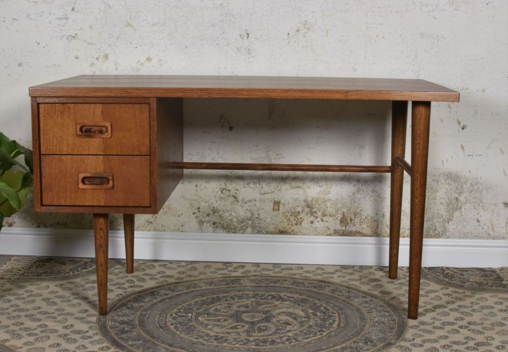 Biurko Past / Pastform Furniture