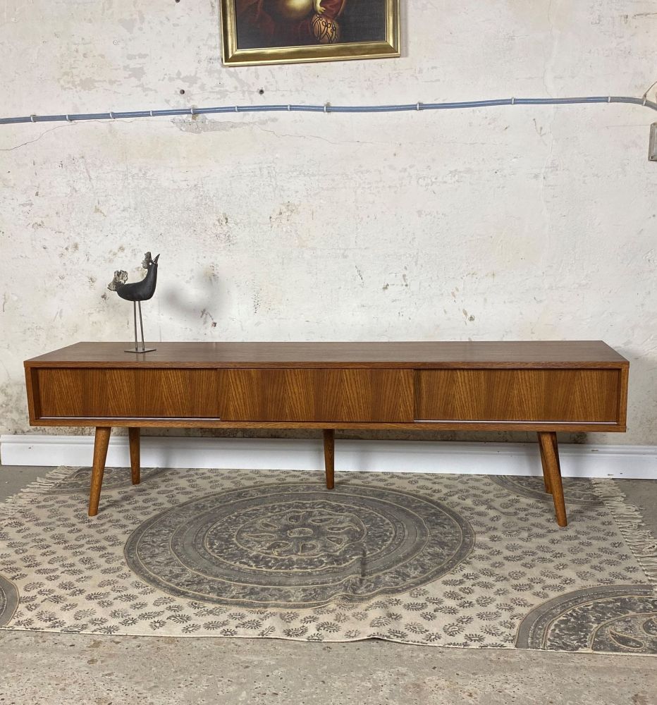 Komoda Tv Open Low Slide / Pastform Furniture