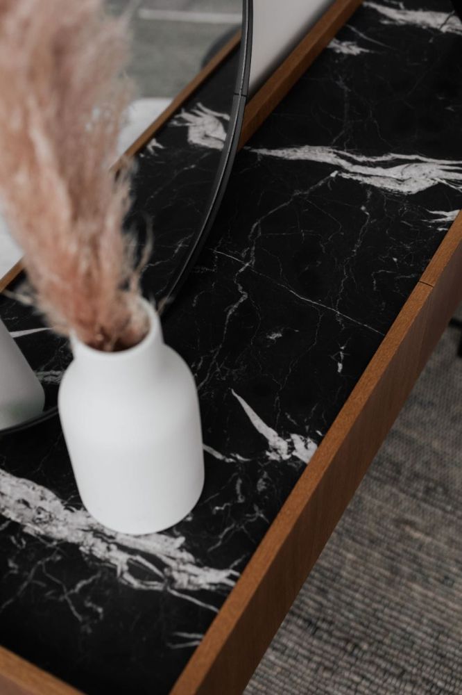 Konsola Frost / un'common