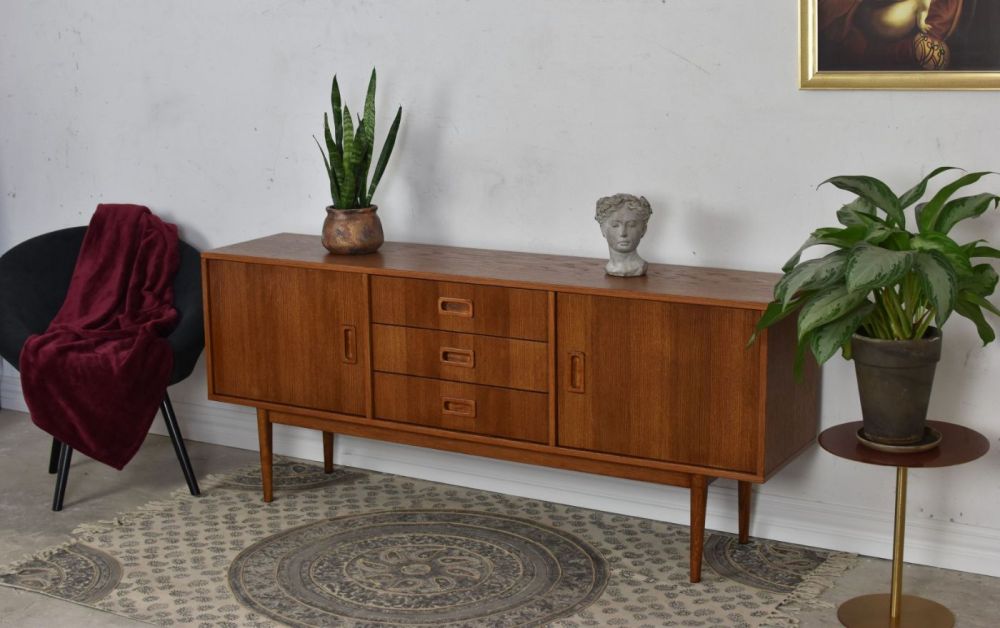 Komoda Delan / Pastform Furniture