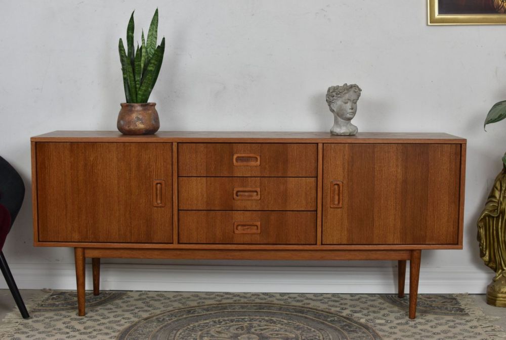 Komoda Delan / Pastform Furniture
