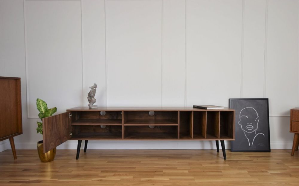 Komoda LOTV Vinyl Waln / Pastform Furniture
