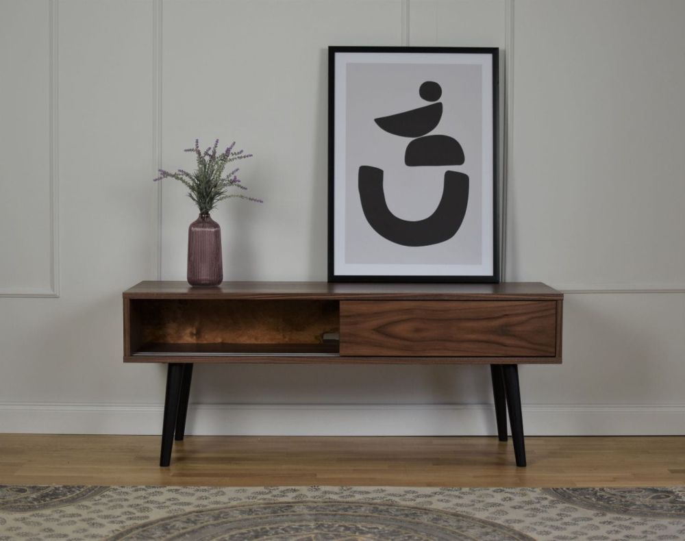 Komoda Tonal / Pastform Furniture
