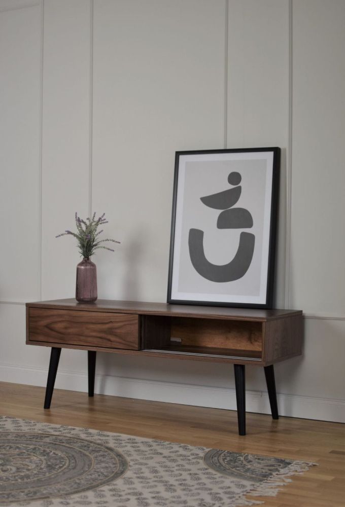 Komoda Tonal / Pastform Furniture