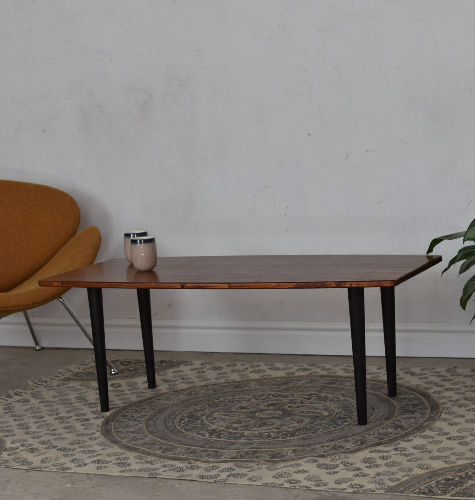 Stolik Mon / Pastform Furniture