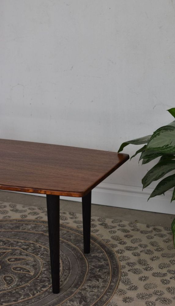 Stolik Mon / Pastform Furniture