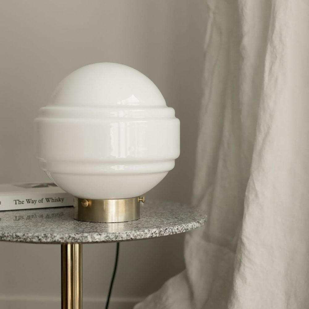 Szklana Lampa Stołowa / Saturn / Embassy Interiors