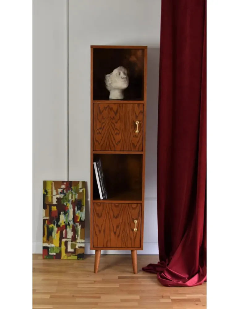 Regał Laro / Pastform Furniture