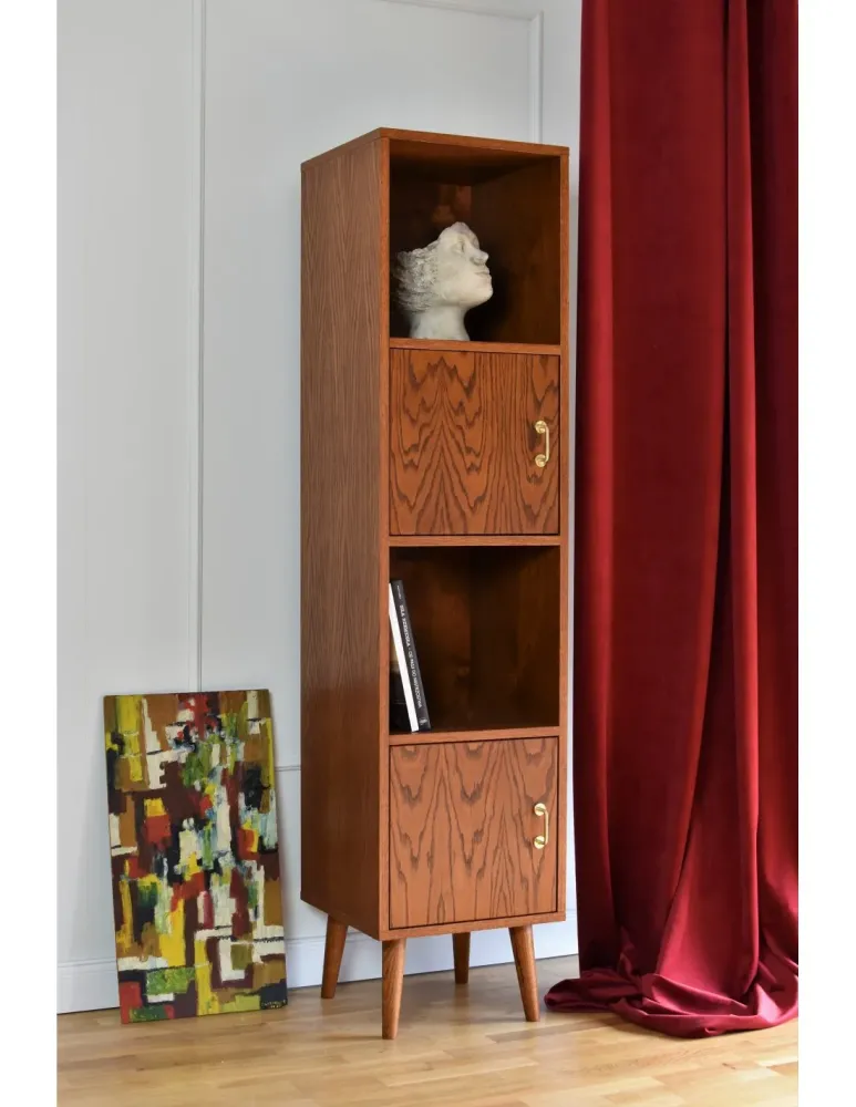 Regał Laro / Pastform Furniture