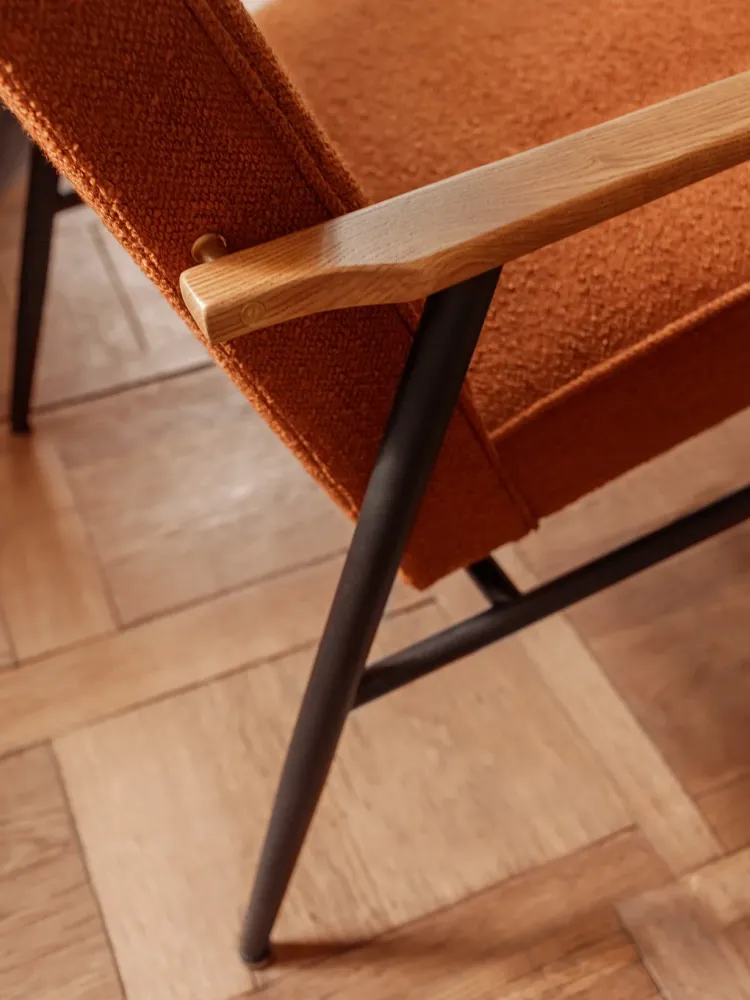 Fotel Fox / 366 Concept