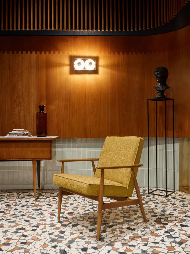 Fotel Fox / 366 Concept