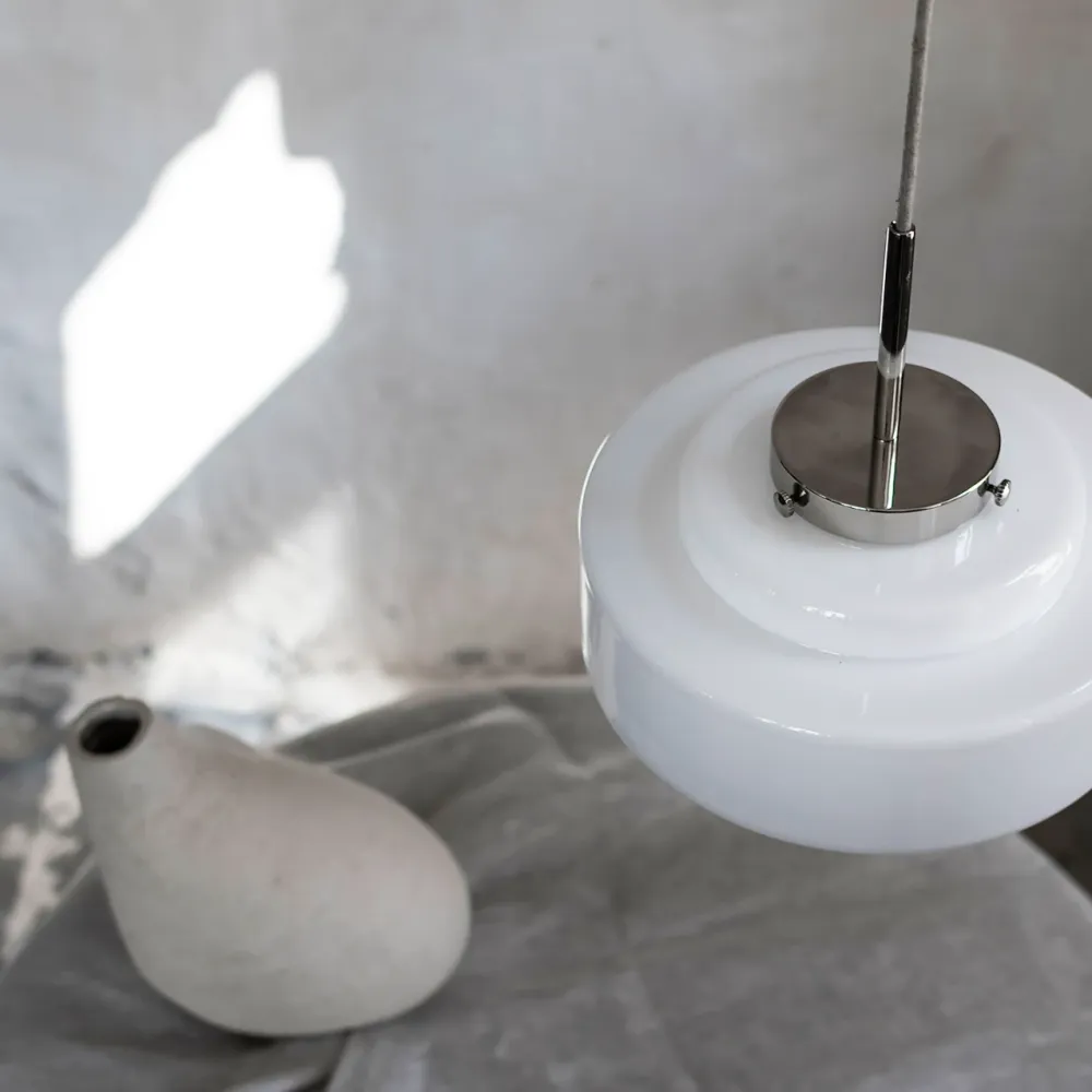 Szklana Lampa Wisząca / Memoire / Embassy Interiors