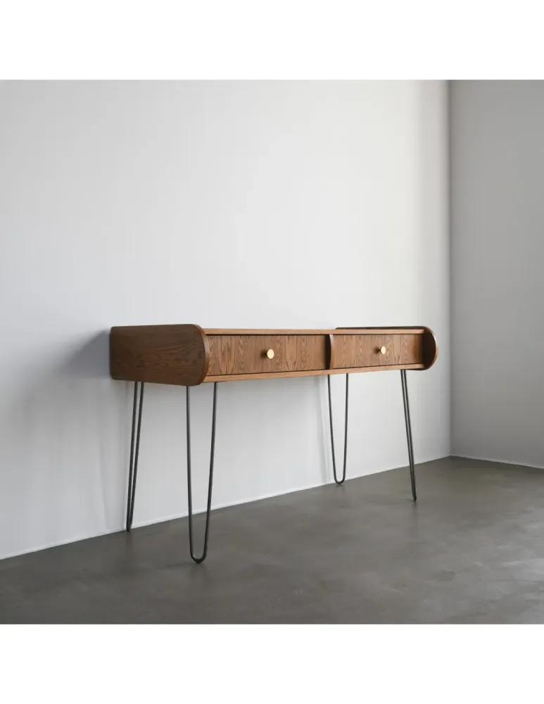 Biurko Saban / Pastform Furniture