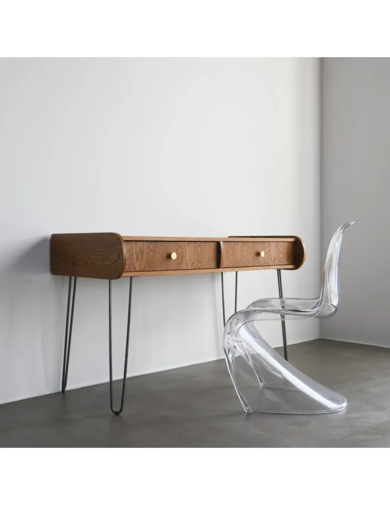 Biurko Saban / Pastform Furniture