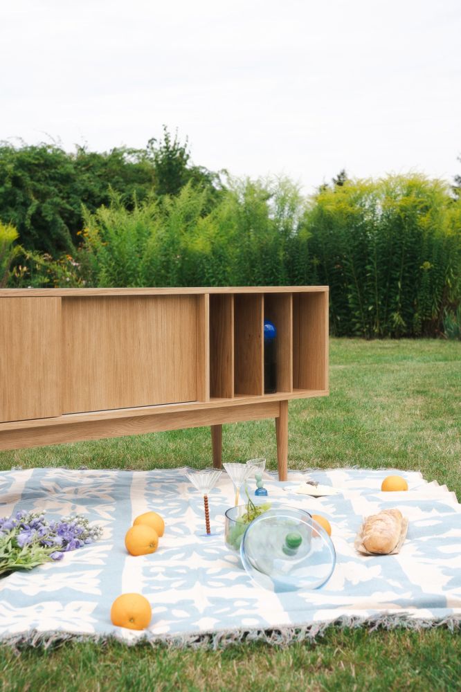 Komoda LOTV Vinyl Slide / Pastform Furniture