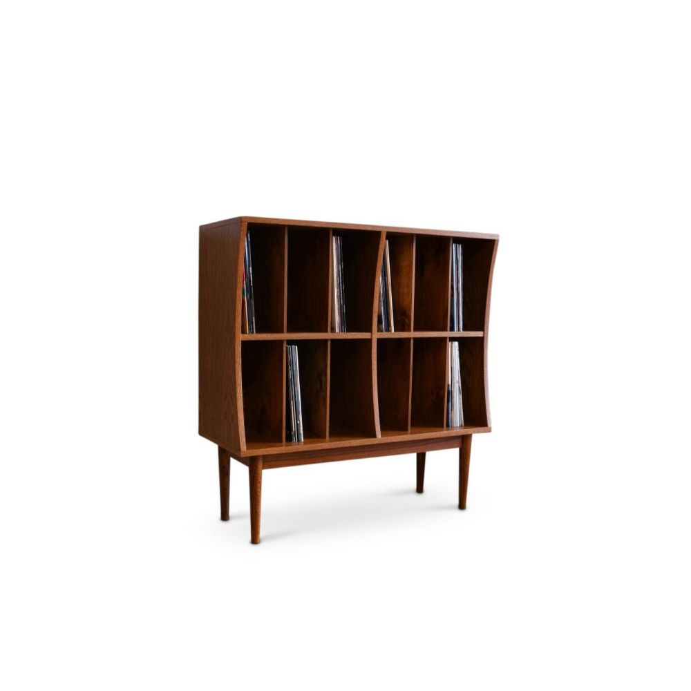 Komoda Lorn Vinyl / Pastform Furniture