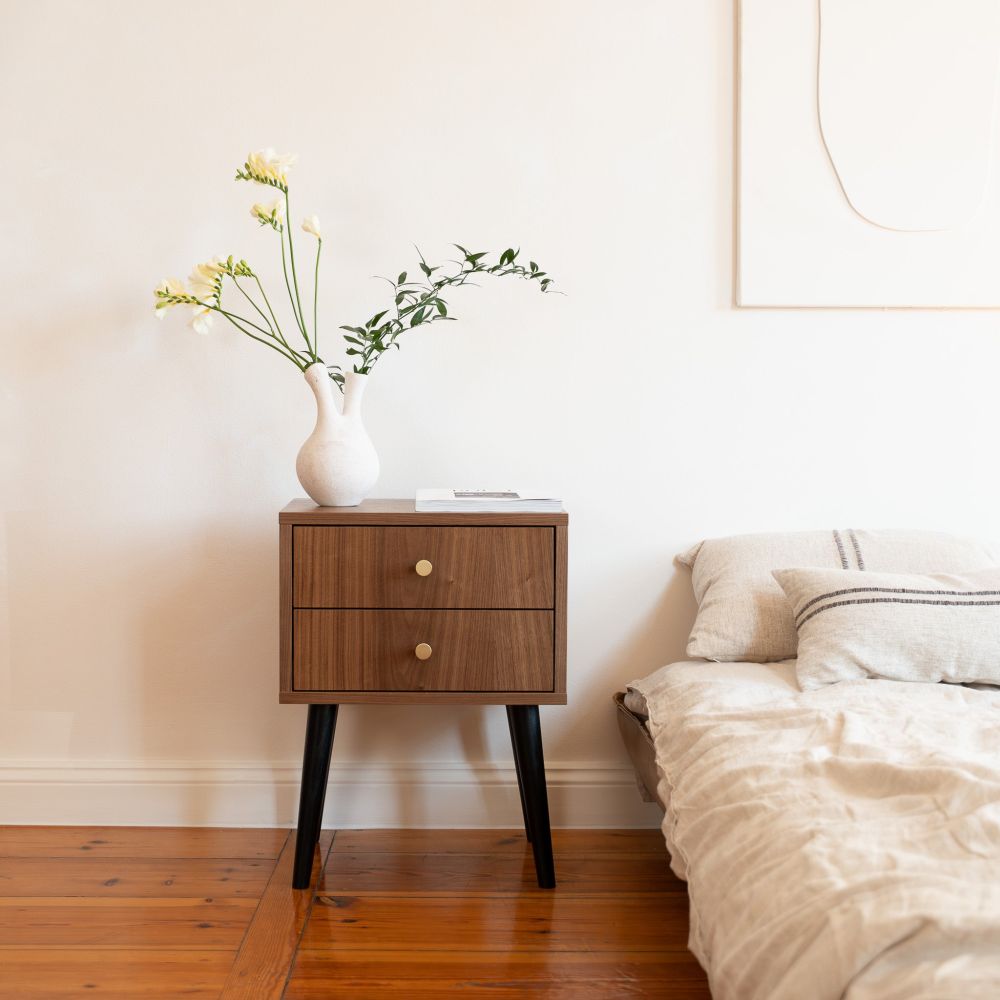 Szafka nocna Bedie Waln + / Pastform Furniture