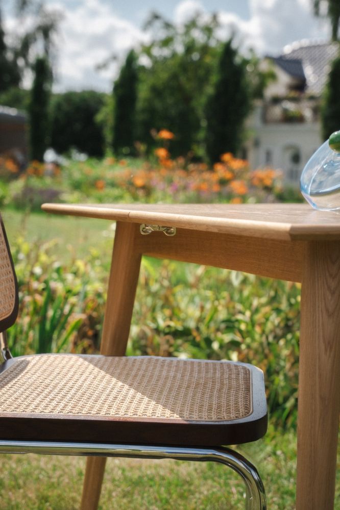 Stół Dani rozkładany / Pastform Furniture