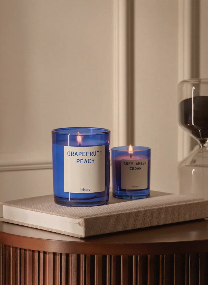 Świeca zapachowa Grapefruit & Peach / Leisure