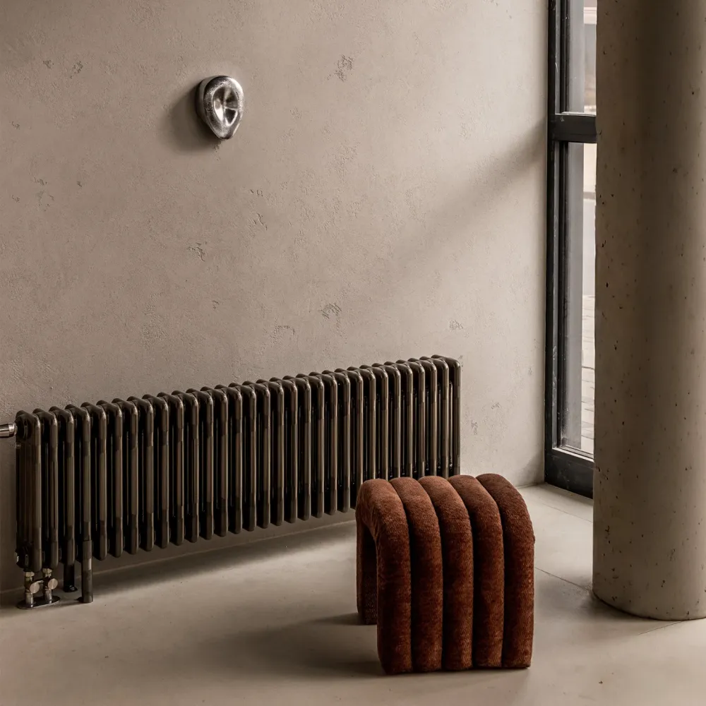 Aluminiowy Kinkiet Deimos / Embassy Interiors