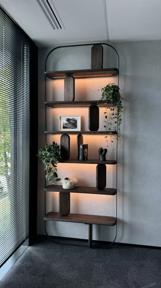 Regał / podświetlenie LED / Proces Design