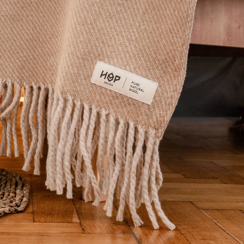 Wełniany koc Ruru / beige sand / HOP Design