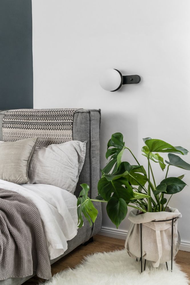 Lampa ścienna Kuul D1 / z włącznikiem / Ummo