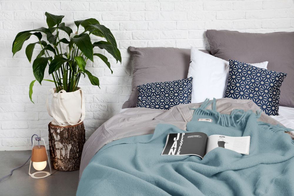 Wełniany koc Yeti / pastelowy błękit / HOP Design