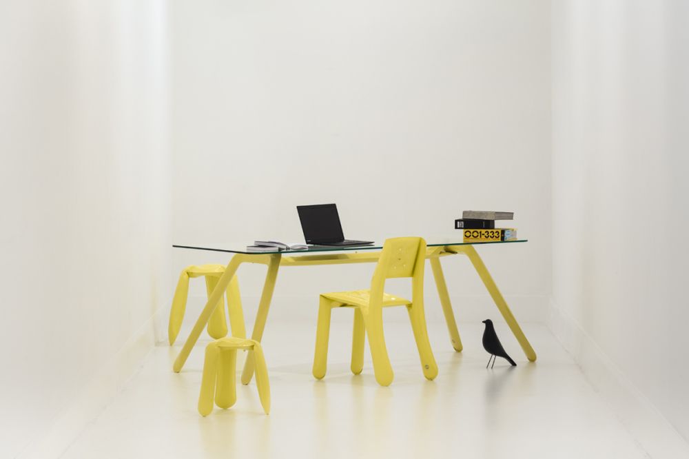 Chippensteel 0.5 krzesło / różne kolory / Zieta Studio