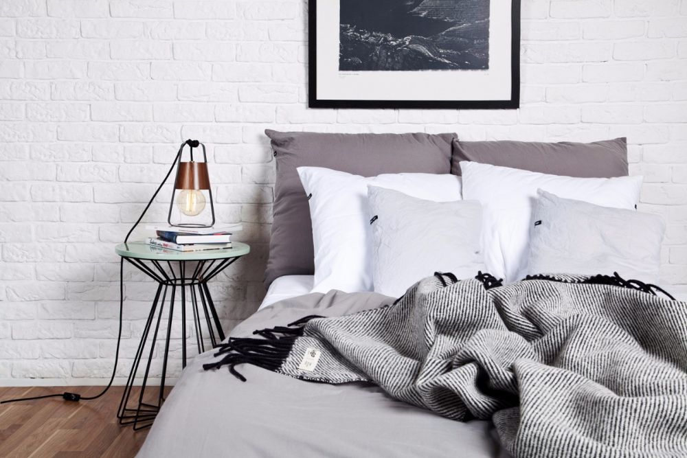 Wełniany koc RURU / czarny / HOP Design